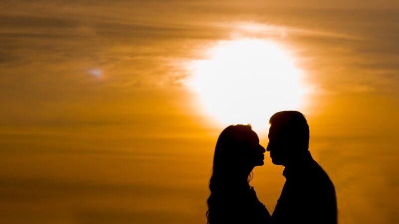 couple silhouette sunset man woman 1643452